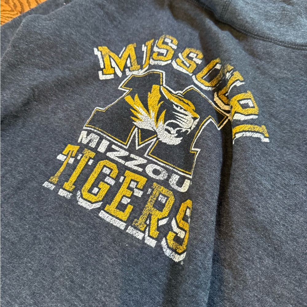 Retro brand Mizzou tigers Charcoal vintage look sweatshirt - Picture 1 of 5